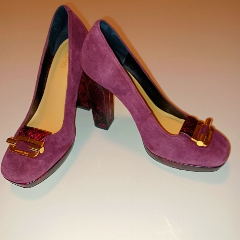 Michael Kors Suede Platform Pump Dress Shoes Size 7